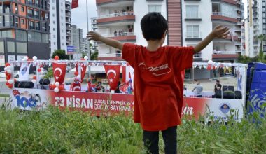 BAŞKAN ÖZYİĞİT “YENİŞEHİR ULUSAL EGEMENLİK VE ÇOCUK BAYRAMINI ÇOŞKUYLA KUTLADI”