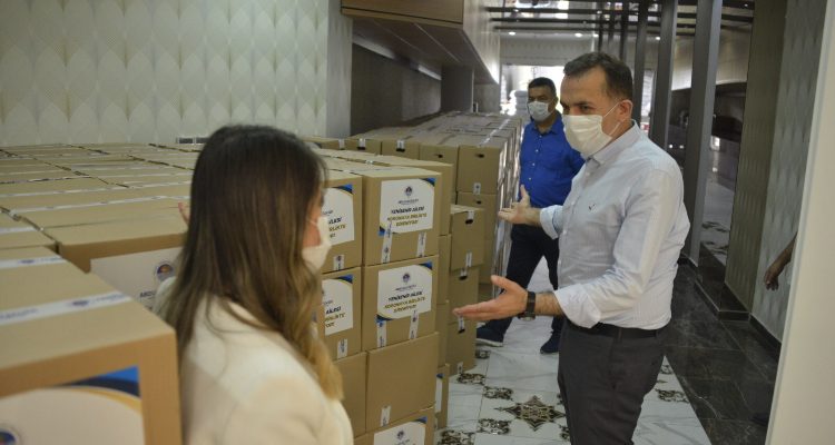 Yenişehir Belediyesi gıda yardımı seferberliğini sürdürüyor
