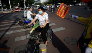 Çin’de yeniden corona virüs salgını: Başkent Pekin’de karantinalar başladı