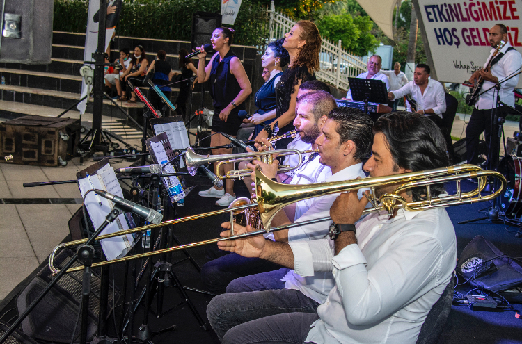 BÜYÜKŞEHİR’DEN YKS SONRASI ANLAMLI KONSER