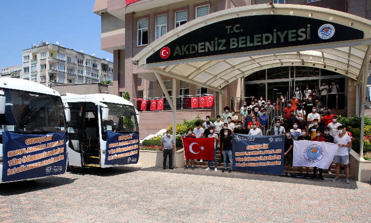 AKDENİZLİ GENÇLER YAZ KAMPINDA