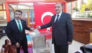 GELECEK PARTİSİ YENİŞEHİR KONGRESİNDE SANDIKTAN MUSTAFA BARIŞ TOPÇU ÇIKTI