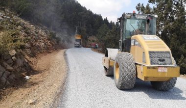 MERSİN GENELİNDE ASFALT ÇALIŞMALARI ARALIKSIZ SÜRÜYOR