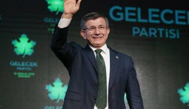 GELECEK PARTİSİ BAŞKAN DAVUTOĞLU KATILIMI İLE MERSİNDE İLK KONGRESİNİ YAPIYOR