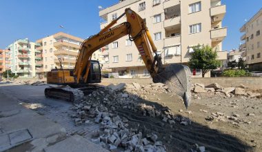 ZAFER CADDESİ BAŞTAN AŞAĞIYA YENİLENİYOR
