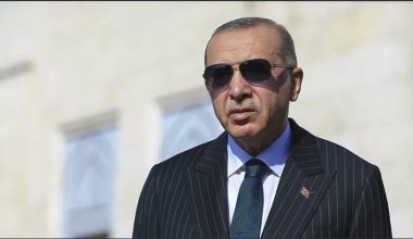 Cumhurbaşkanı Erdoğan: Ülke ve millet olarak en az 100 yıl önceki kadar kritik bir dönemeçten geçiyoruz