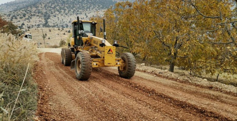 MERSİN BÜYÜKŞEHİR, MUT GÖĞDEN YAYLA YOLUNDA BAKIM ÇALIŞMASI YAPTI