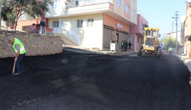 TOROSLAR’DA ASFALT ÇALIŞMALARI MEMNUNİYET YARATIYOR