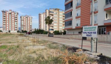 TOROSLAR’DA AKBELEN PAZAR YERİ KADERİNE TERK EDİLDİ