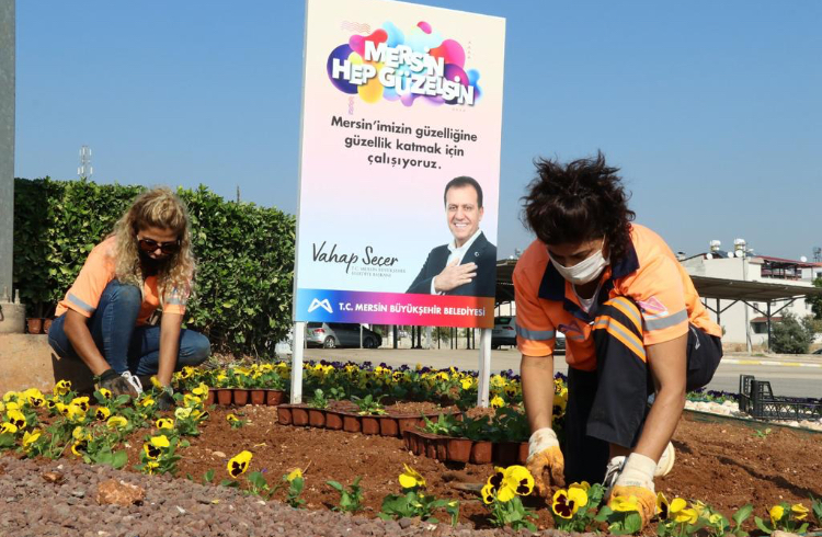 BÜYÜKŞEHİR’LE ÇİÇEK GİBİ MERSİN
