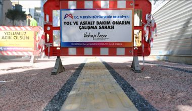ENGELSİZ MERSİN’ İÇİN YOLA ÇIKAN BÜYÜKŞEHİR’DEN ENGELSİZ KALDIRIMLAR
