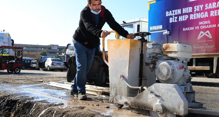 BÜYÜKŞEHİR’İN MAKİNA İKMAL SAHASI YENİLENİYOR