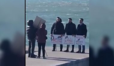 İstanbul’un göbeğinde hilafeti kurun çağrısı yaptılar! İstanbul’un göbeğinde hilafeti kurun çağrısı yaptılar!