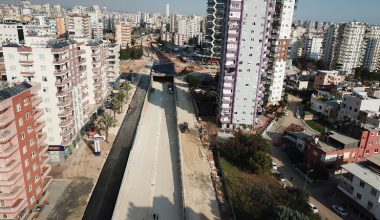 TRAFİĞE SOLUK ALDIRACAK KATLI KAVŞAK PROJESİ’NDE SICAK ASFALT DÖKÜMÜNE BAŞLANDI
