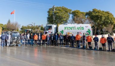 MERSİN BÜYÜKŞEHİR İLE MEZİTLİ BELEDİYESİ’NDEN ORTAK TEMİZLİK ÇALIŞMASI