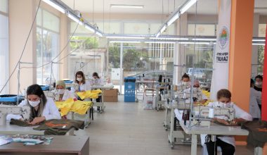 TOROSLAR BELEDİYESİ, TORTEK İLE 36 BRANŞTA MESLEK EDİNDİRİYOR