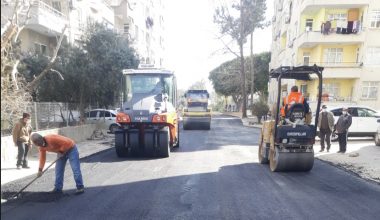 MERSİN BÜYÜKŞEHİR, SICAK ASFALT ÇALIŞMALARINI KENT GENELİNE YAYIYOR