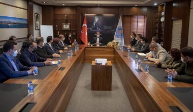 BAŞKAN SEÇER, “BORÇLANMA YETKİSİNİ ALAMADIK DİYE PROJELERİMİZDE İPTAL YOLUNA GİTMEDİK”