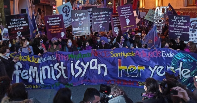 Feminist Gece Yürüyüşü’ne yönelik operasyonda gözaltına alınan kadınlar serbest bırakıldı