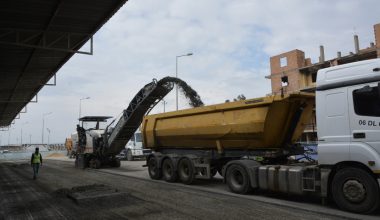 BÜYÜKŞEHİR’DEN TARSUS HAL KOMPLEKSİ’NDE ASFALT ÇALIŞMASI