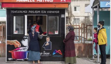 Mersin Büyükşehir’den Mahalle Mutfak “Büfeleri”