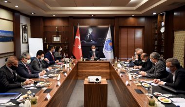 SEÇER, MESLEK ODALARI VE DERNEK BAŞKANLARI İLE BULUŞTU