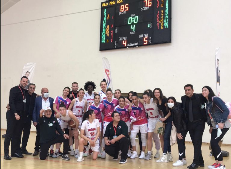 BÜYÜKŞEHİR KADIN BASKETBOL TAKIMI SON GALİBİYETİNİ URLA KARŞISINDA ALDI