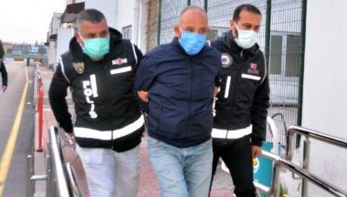 Adana merkezli 8 ilde icralık araçları yakalatıp, parçalatarak, bunları değerinden ucuza satın alıp tekrar bir araya getirerek satıp, haksız kazanç elde ettiği öne sürülen şebekeye yönelik operasyon düzenlendi.