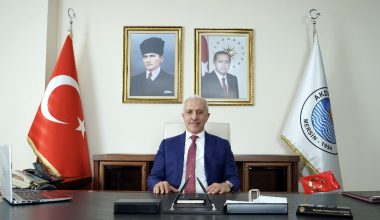 Akdeniz Belediye Başkanı GÜLTAK’TAN; İSTİKLAL MARŞI’NIN KABULÜNÜN 100. YILDÖNÜMÜ MESAJI