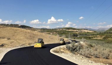 BÜYÜKŞEHİR’LE ARTIK TARIMSAL ÜRETİMİN “YOLU DAHA ÇOK AÇIK” BÜYÜKŞEHİR’LE ARTIK TARIMSAL ÜRETİMİN “YOLU DAHA ÇOK AÇIK”
