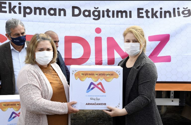 MERSİN BÜYÜKŞEHİR’DEN ARI YETİŞTİRİCİLERİNE ‘BAL GİBİ’ DESTEK