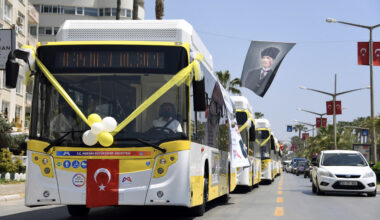 “SARI LİMONLAR” TESLİM EDİLDİ, TEST SÜRÜŞÜNÜ BAŞKAN SEÇER YAPTI