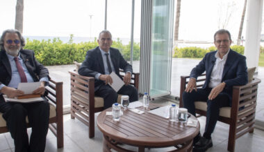 SEÇER’DEN YETKİLİLERE: “BİZE DE EN AZINDAN CUMHUR İTTİFAKI’NA MENSUP BELEDİYELERE GÖSTERDİĞİNİZ MUAMELEYİ GÖSTERİN”