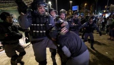 İsrail tarafından Gazze Şeridi’ne düzenlenen hava saldırılarında hayatını kaybedenlerin sayısı 56’ya yükseldi.