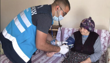 TOROSLAR BELEDİYESİ’NDEN, TAM KAPANMADA EVDE SAĞLIK VE BAKIM HİZMETİ