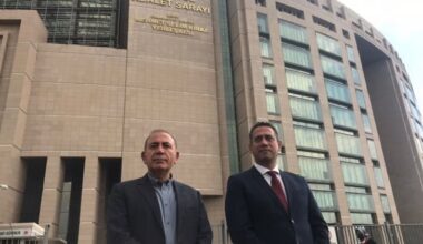 CHP’li Ali Mahir Başarır ve Gürsel Tekin İBB’deki AKP dönemini yargıya taşıdı