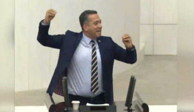Meclis’te ‘başkomutan’ gerginliği!!! Ali Mahir Başarır Ve Spor Bakanı Karşı Karşıya Geldi!!!