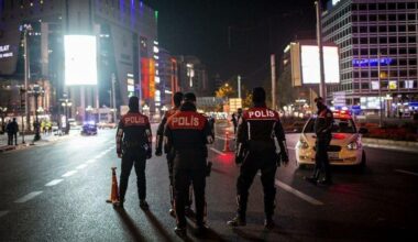 Sokağa çıkma yasağında muaf olacak yerler ve kişiler belli oldu Sokağa çıkma yasağında muaf olacak yerler ve kişiler belli oldu