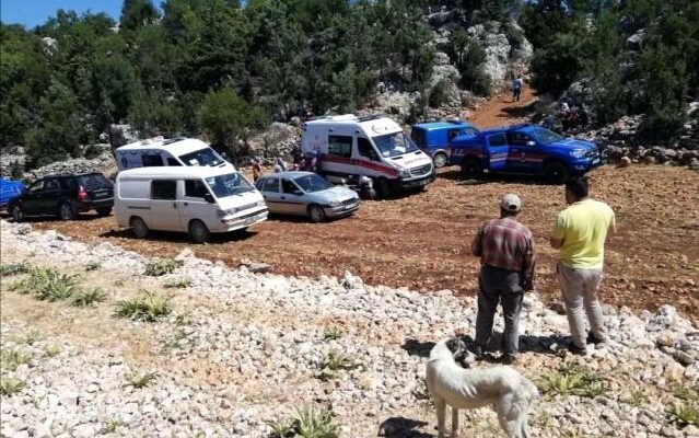 Mersin’in Gülnar ilçesinde bir dağ evindeki çadırda genç çift ölü bulundu