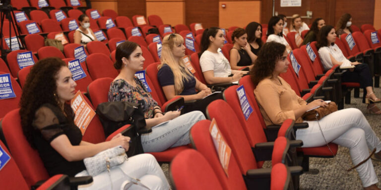 Yenişehir’de BETEM Öğretmen Mesleki Gelişim Seminerleri Başladı