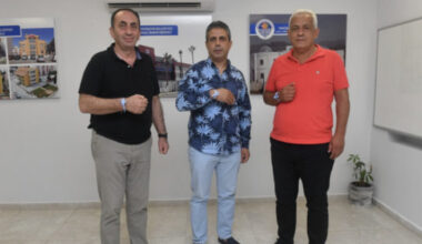 Yenişehir Belediyesi çalışanlarından ‘Mavi Kurdele’ kampanyasına destek