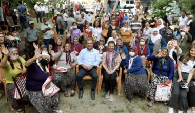 BAŞKAN SEÇER, BAYRAMIN SON GÜNÜ ERDEMLİ HALKI İLE BAYRAMLAŞTI BAŞKAN SEÇER, BAYRAMIN SON GÜNÜ ERDEMLİ HALKI İLE BAYRAMLAŞTI