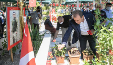 BAŞKAN SEÇER, BAYRAM ARİFESİNDE ŞEHİTLİĞİ ZİYARET ETTİ BAŞKAN SEÇER, BAYRAM ARİFESİNDE ŞEHİTLİĞİ ZİYARET ETTİ