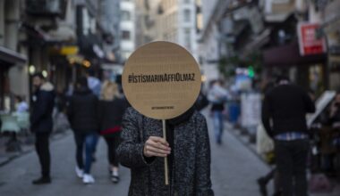 Kızına cinsel istismarda bulunduğu iddiasıyla gözaltına alındı; hastanede firar etti