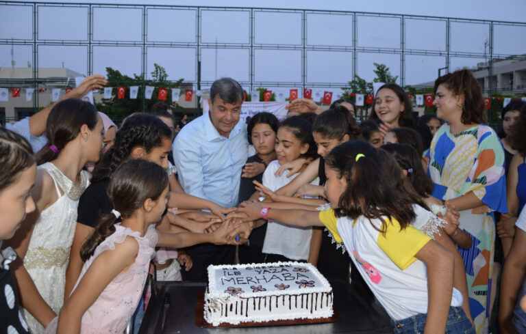BÜYÜKŞEHİR’DEN KIR ÇİÇEKLERİ’NE ‘YAZA MERHABA’ PARTİSİ