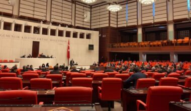 OHAL düzenlemelerinin uzatılmasını da içeren kanun teklifi, TBMM Genel Kurulu’nda kabul edilerek yasalaştı