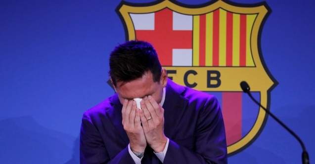 Lionel Messi, Barcelona’ya göz yaşlarıyla veda etti!!!