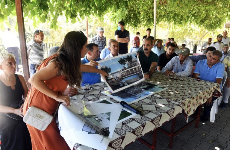 Başkan Özyiğit, Emirler için hazırladıkları projeyi mahalleliyle paylaştı