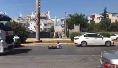 Mersin’de karayolunda ilginç görüntü