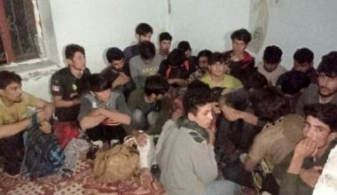 Eve baskın! 43 düzensiz göçmen yakalandı